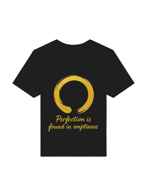 Zen Minimalismus T-Shirt Nahaufnahme – minimalistischer Druckdetail auf GOTS-zertifizierter Bio-Baumwolle von SatoriSoul